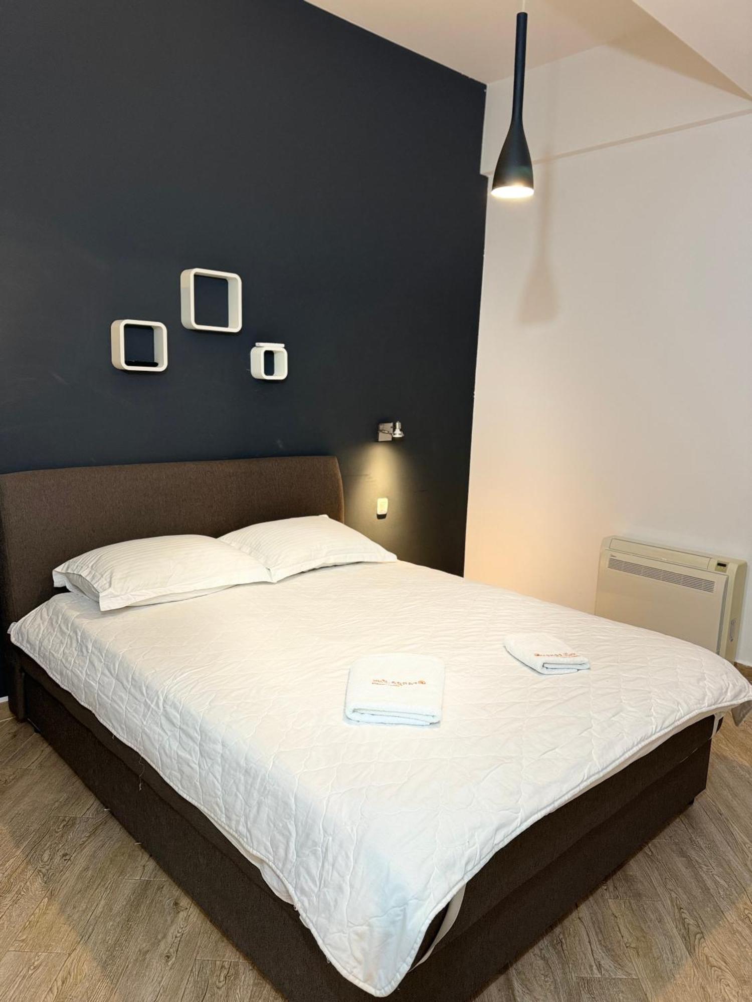 Orange 5 * Budva
