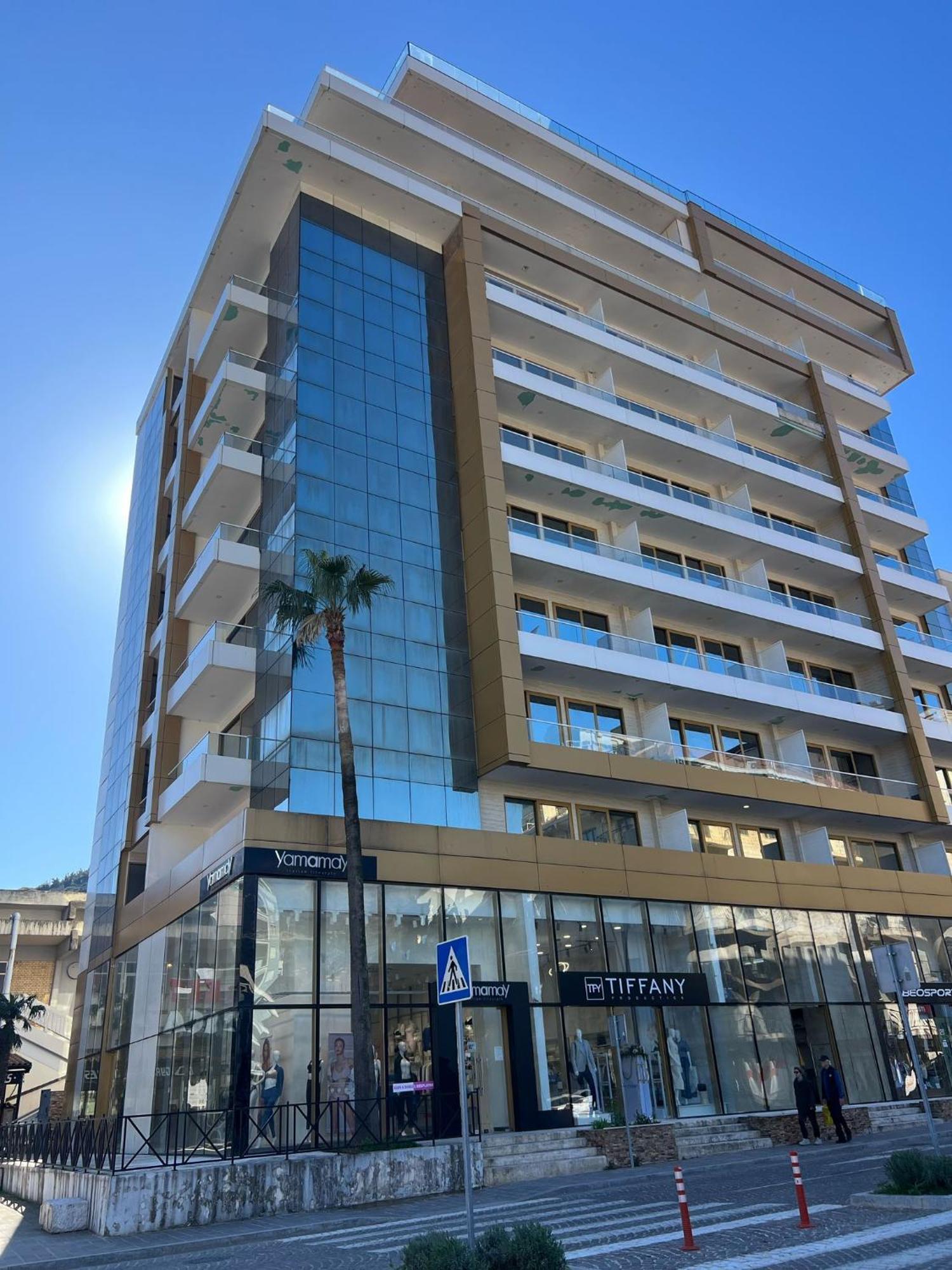 Apartment Orange 5 *